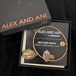 Alex and Ani Mother Mary Bracelet - Gold Tone Grace • Compassion • Hope